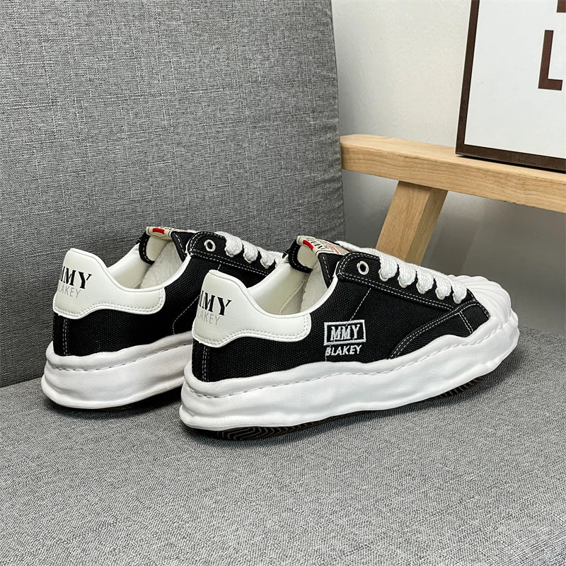 2026 New Men Women Skate Shoes, Low Top Trendy Street Style Couple Sneakers, Non-slip Wear Resistant Daily Footwear