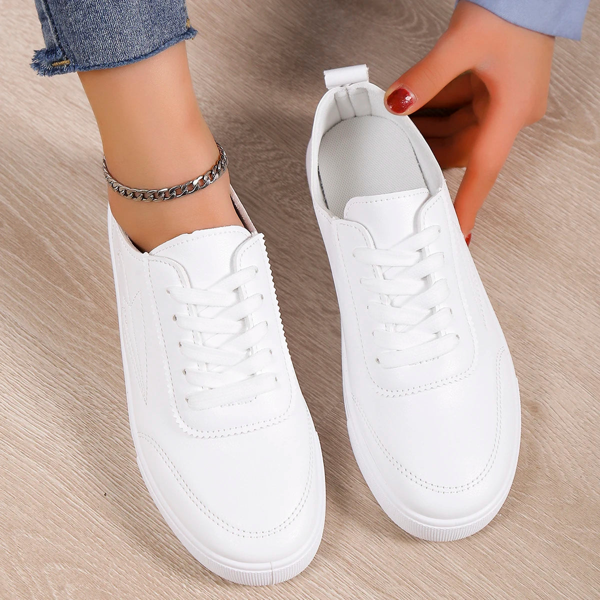 2026 Women Leather Pu Casual Shoes Woman Shoes New Fashion Platform White Shoes Sneakers Breathable Lace-Up Women Sneakers 8789