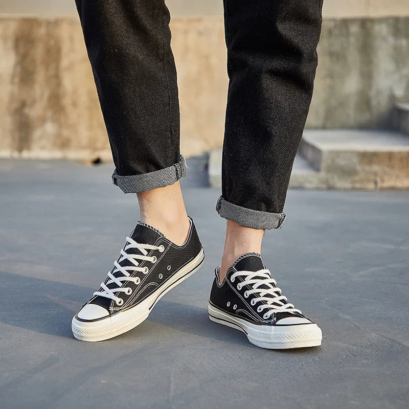 Casual Sneakers Low Top Women Shoes Men Canvas Shoes men Fashion Summer Students Vulcanize Shoes Flats 2026 Spring Summer