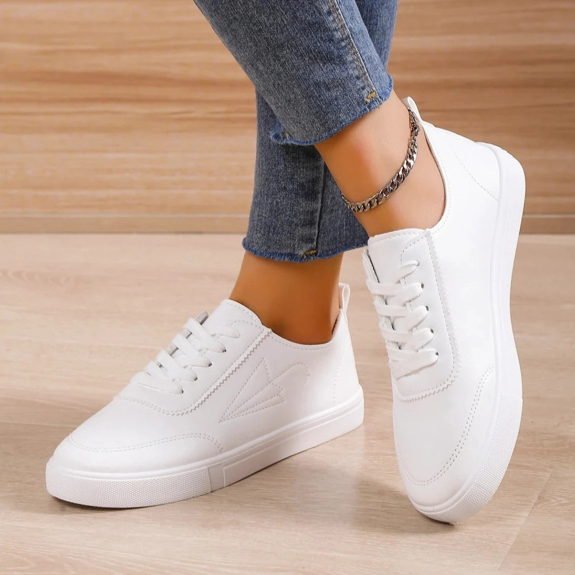 2026 Women Leather Pu Casual Shoes Woman Shoes New Fashion Platform White Shoes Sneakers Breathable Lace-Up Women Sneakers 8789