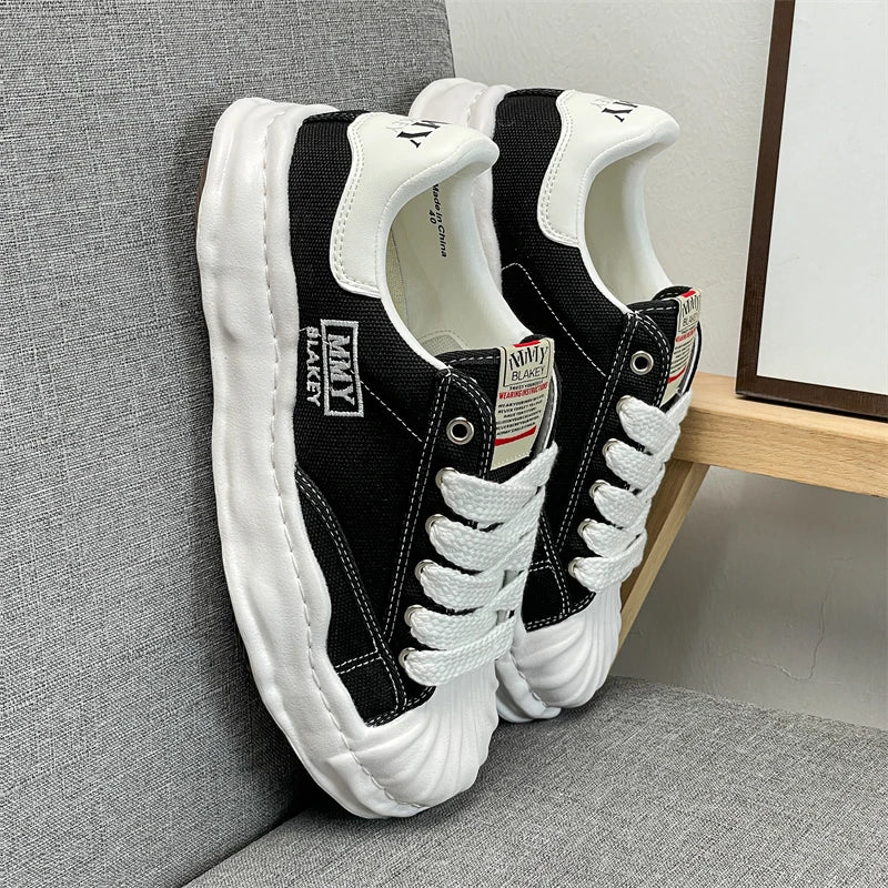 2026 New Men Women Skate Shoes, Low Top Trendy Street Style Couple Sneakers, Non-slip Wear Resistant Daily Footwear